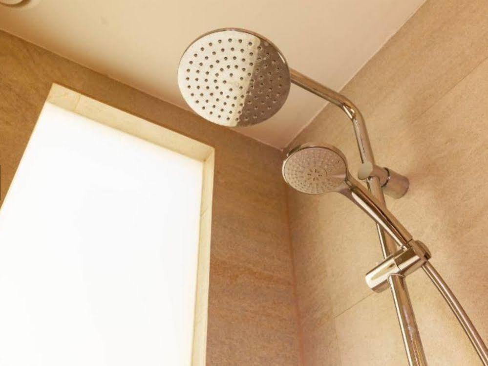 Vidre Home - Plaza Real Barcelona Bagian luar foto